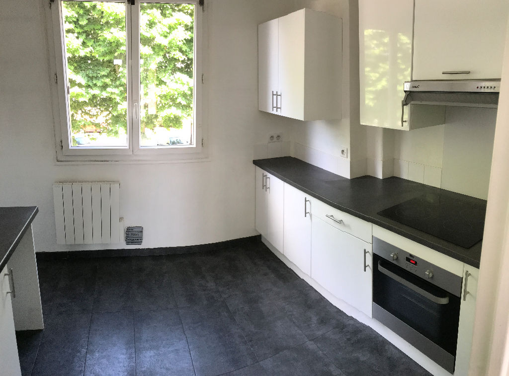 Appartement Le Mesnil-le-roi 3 pièce(s) 53,98m2 Appartement Le Mesnil-le-roi 3 pièce(s) 53,98m2