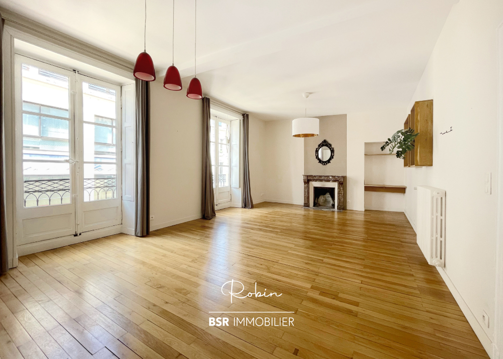 BSR immobilier présente ROBIN, un appartement avec balcon BSR immobilier présente ROBIN, un appartement avec balcon