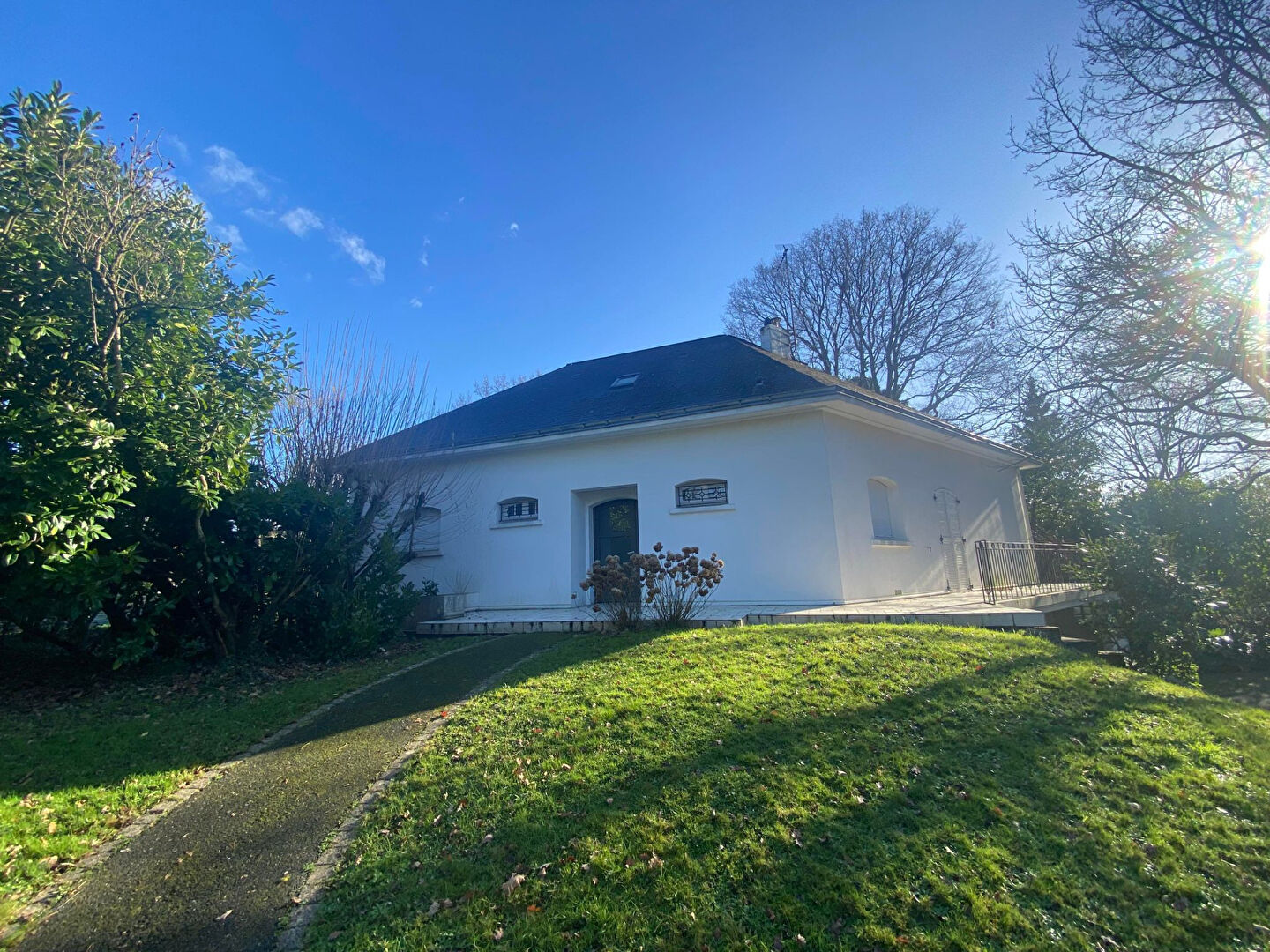 A louer La Chapelle Sur Erdre 44, maison T6 A louer La Chapelle Sur Erdre 44, maison T6